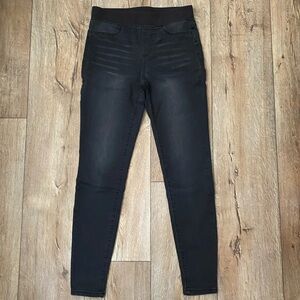 Black No Boundaries jeggings